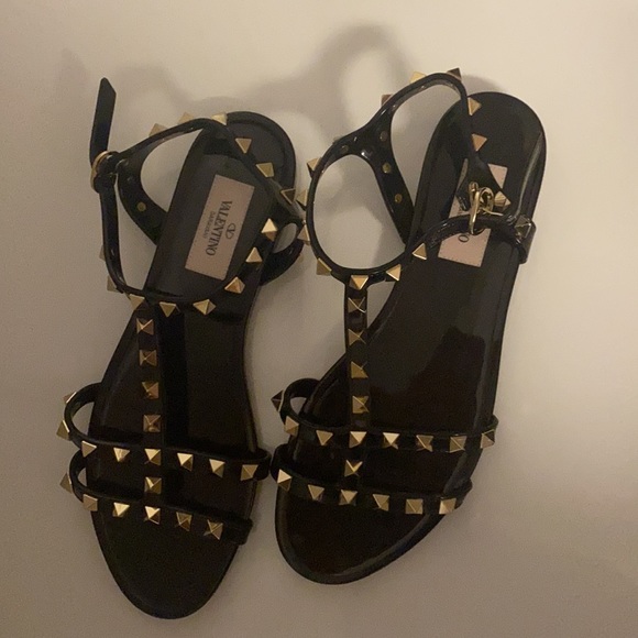 NEW Valentino ROCKSTUD FLAT RUBBER SANDAL - Picture 8 of 12